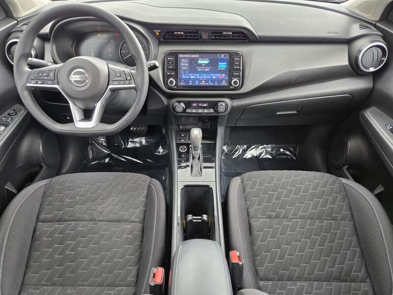 2021 Nissan Kicks SV photo 13