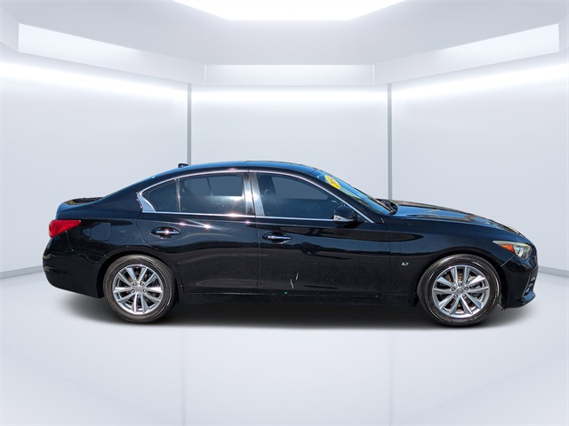 2014 Infiniti Q50 photo 2