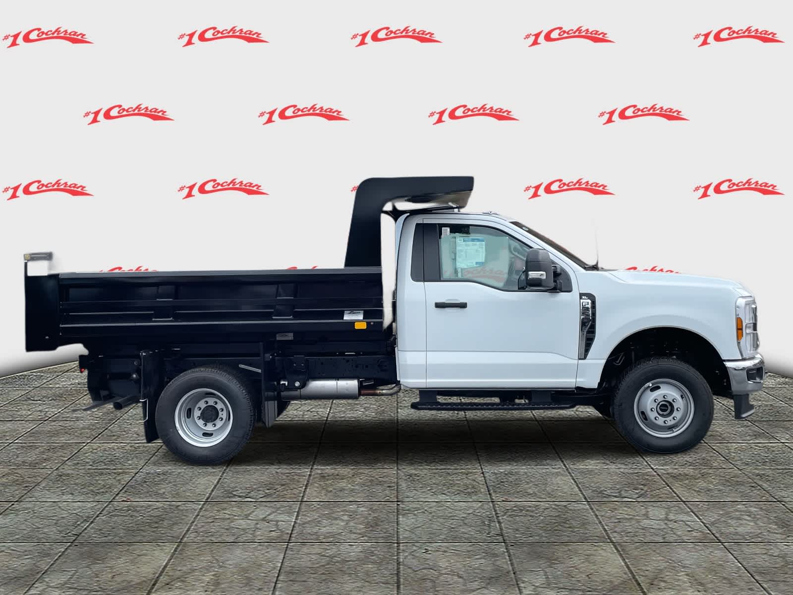 2025 Ford F-350 XL photo 31