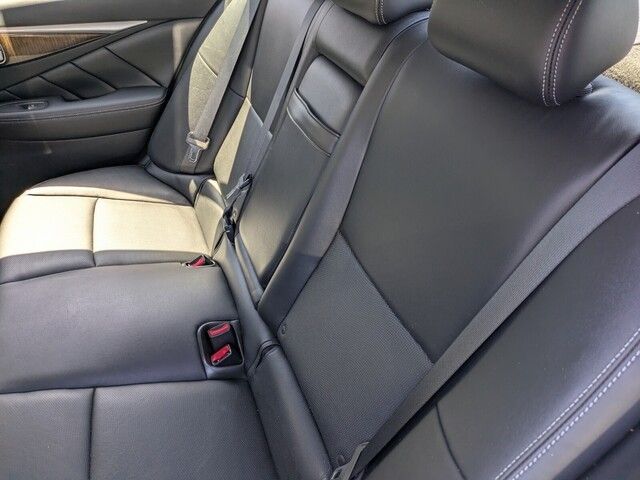 2014 Infiniti Q50 Premium photo 15