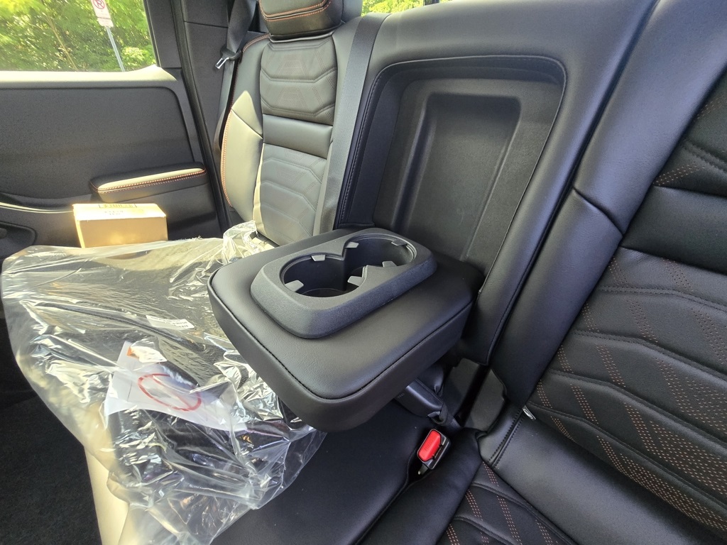 2025 Nissan Frontier PRO-4X photo 12