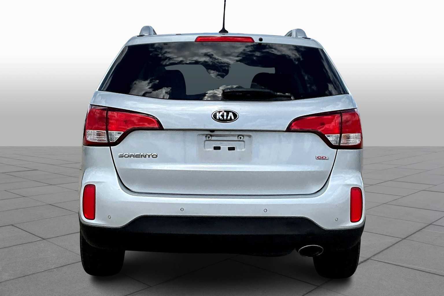 2015 Kia Sorento LX photo 4