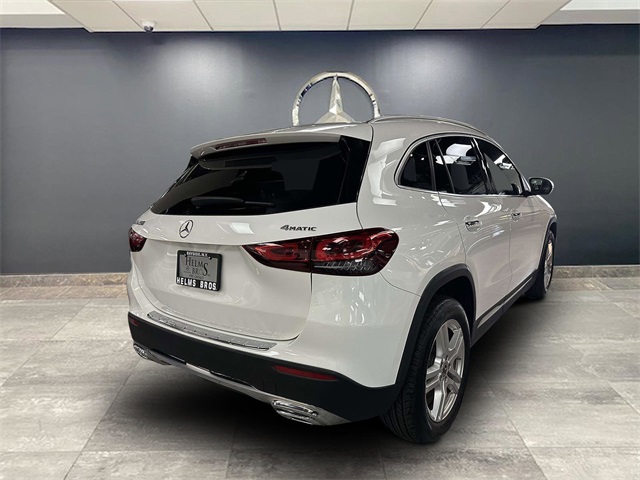 2021 Mercedes Benz GLA 250 4MATIC photo 3