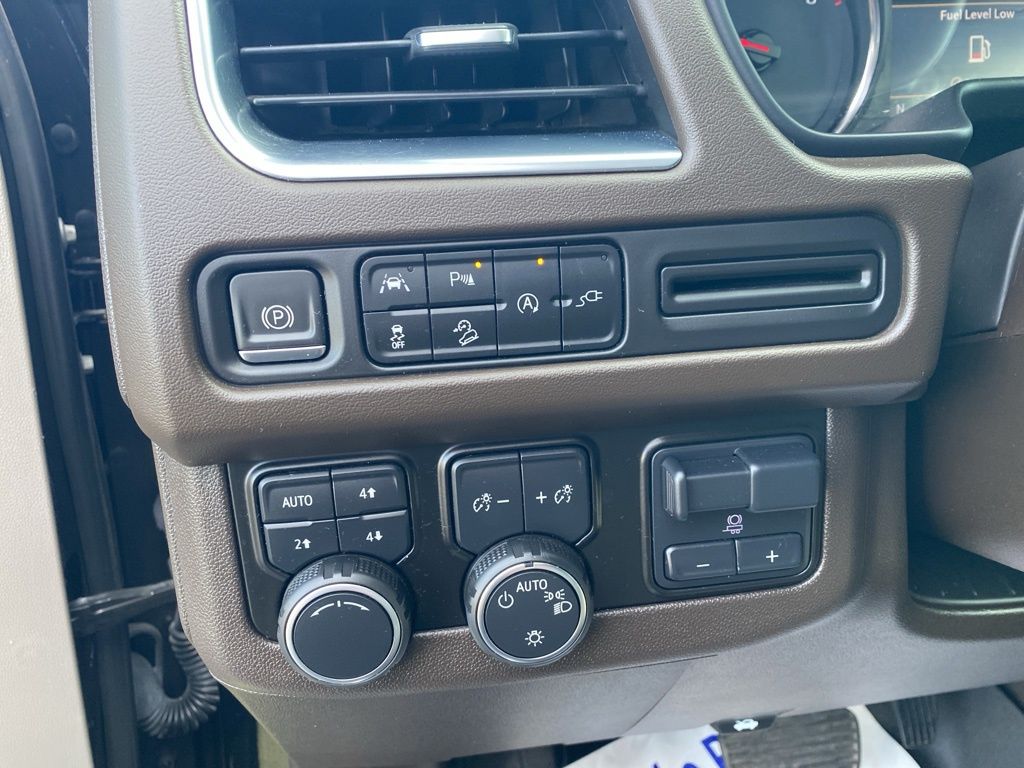 2021 Chevrolet Tahoe Z71 photo 14