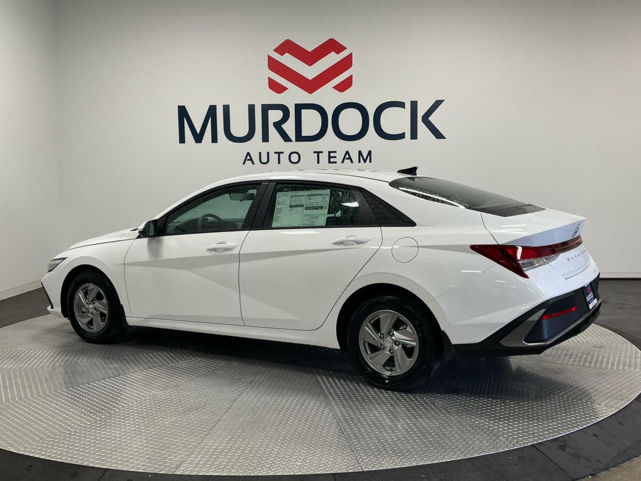 2026 Hyundai Elantra SE photo 3