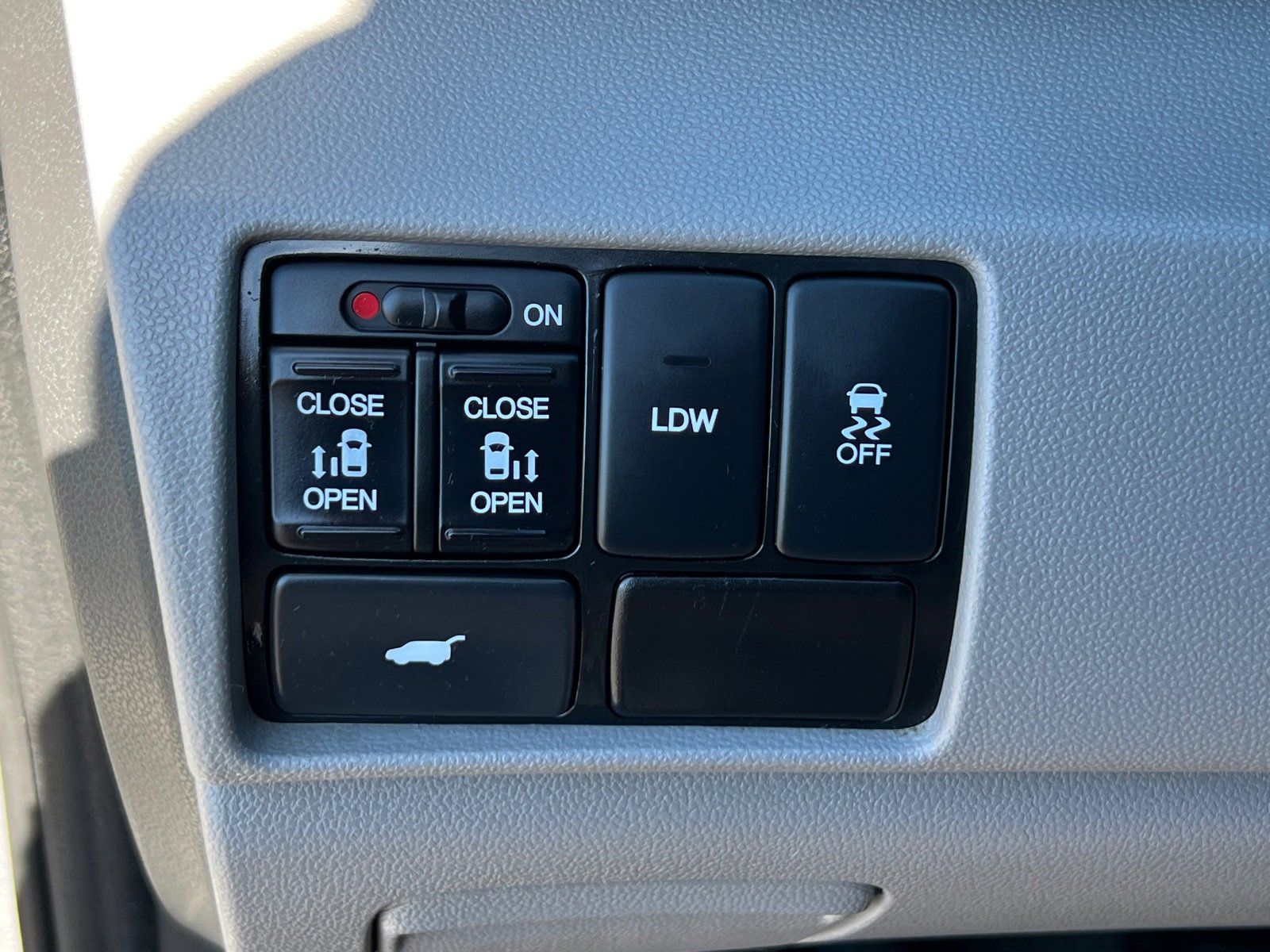 2015 Honda Odyssey EX-L photo 36