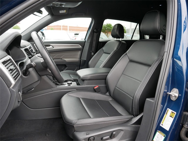 2022 Volkswagen Atlas Cross Sport V6 SE Technology photo 15