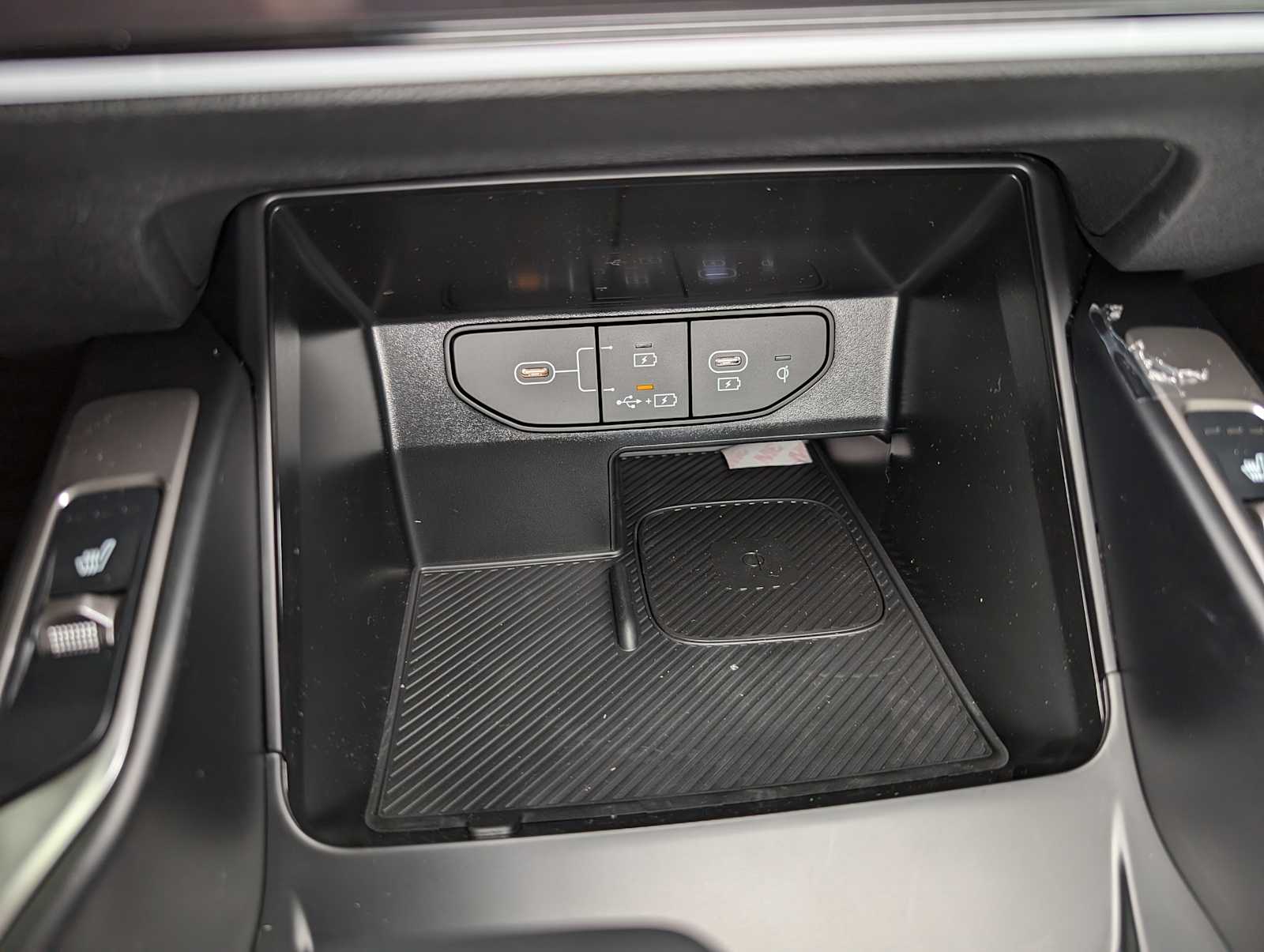2026 Kia Sorento EX photo 24