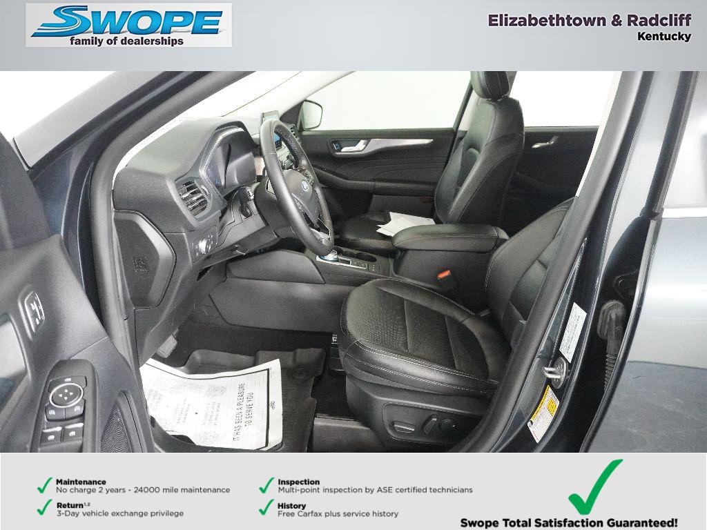 2022 Ford Escape Titanium Plug-In Hybrid photo 6
