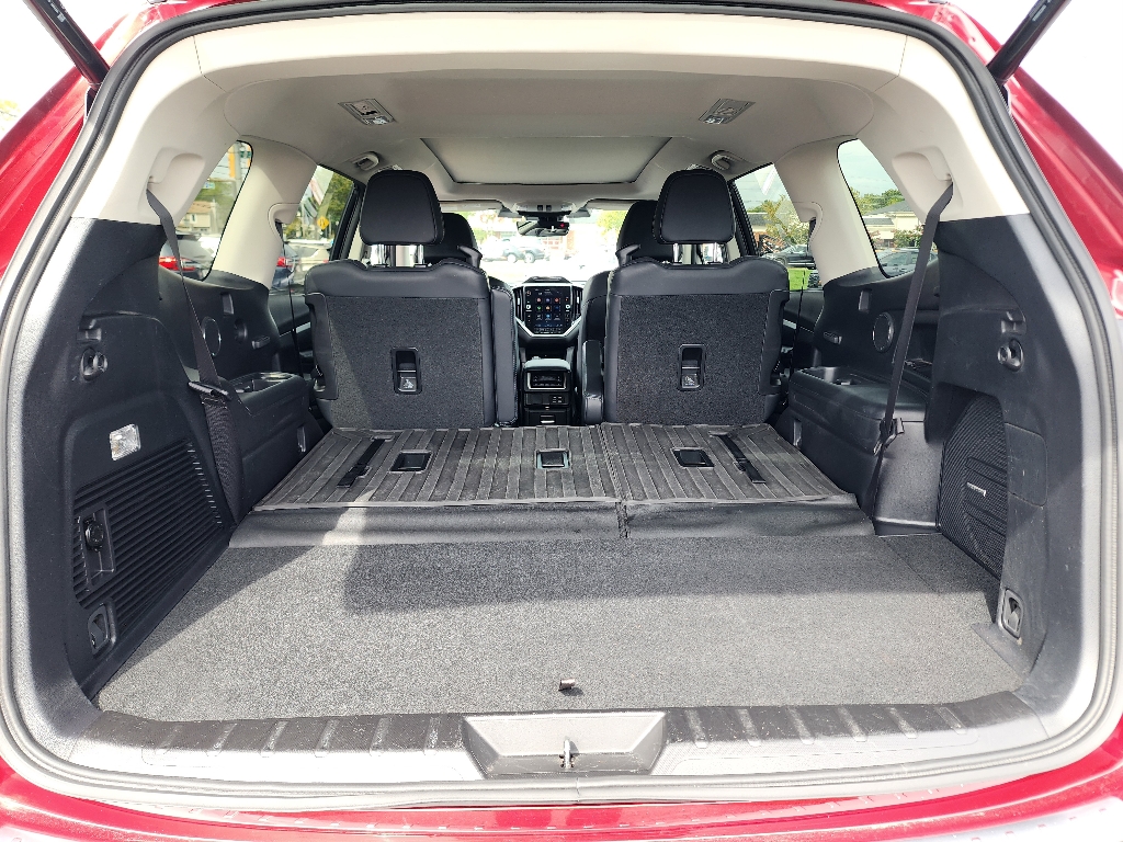 2023 Subaru Ascent Limited photo 2