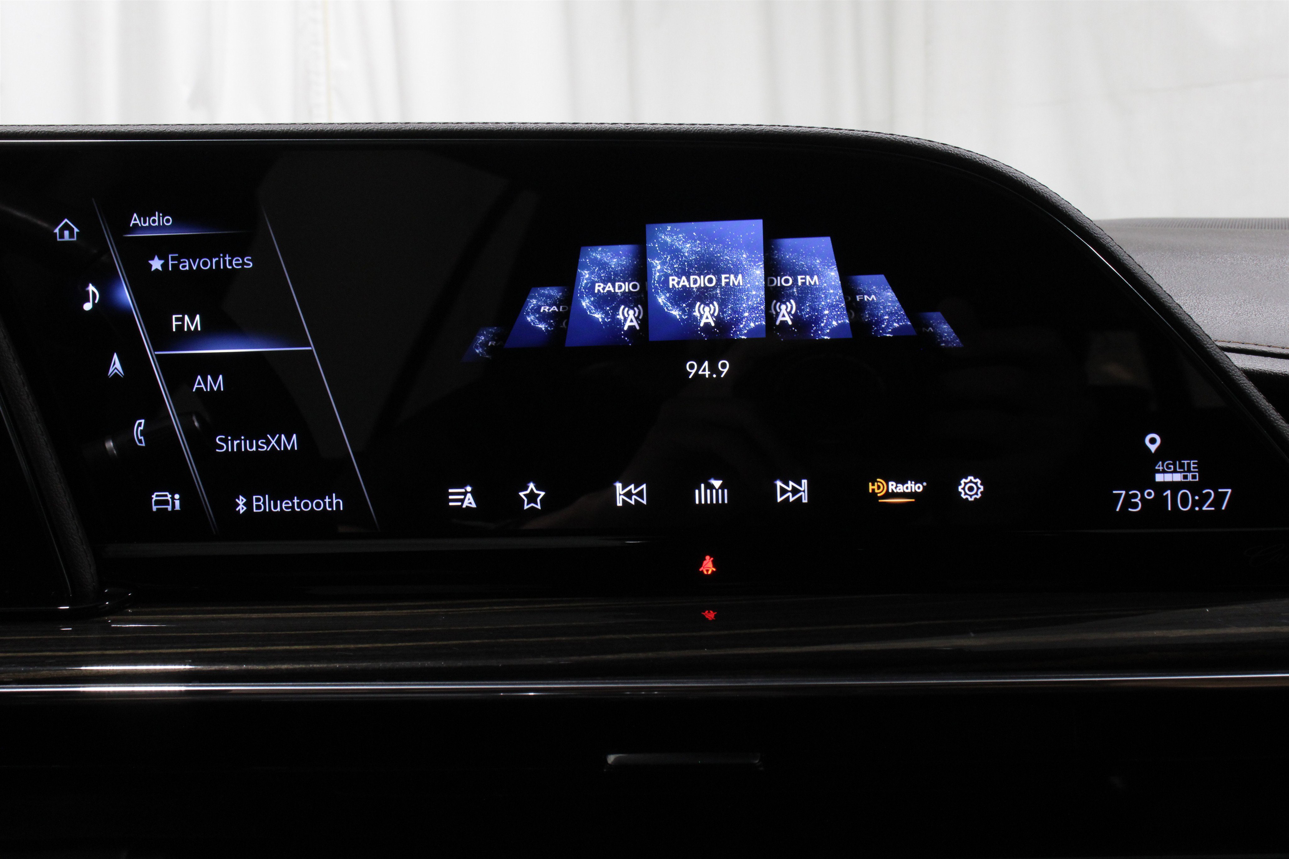 2024 Cadillac Escalade Sport photo 4