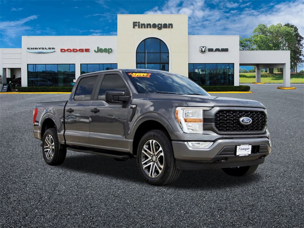 2022 Ford F-150 XL's photo
