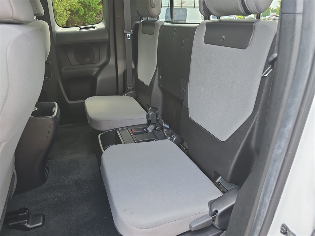 2023 Toyota Tacoma SR 4x4 Access Cab photo 13