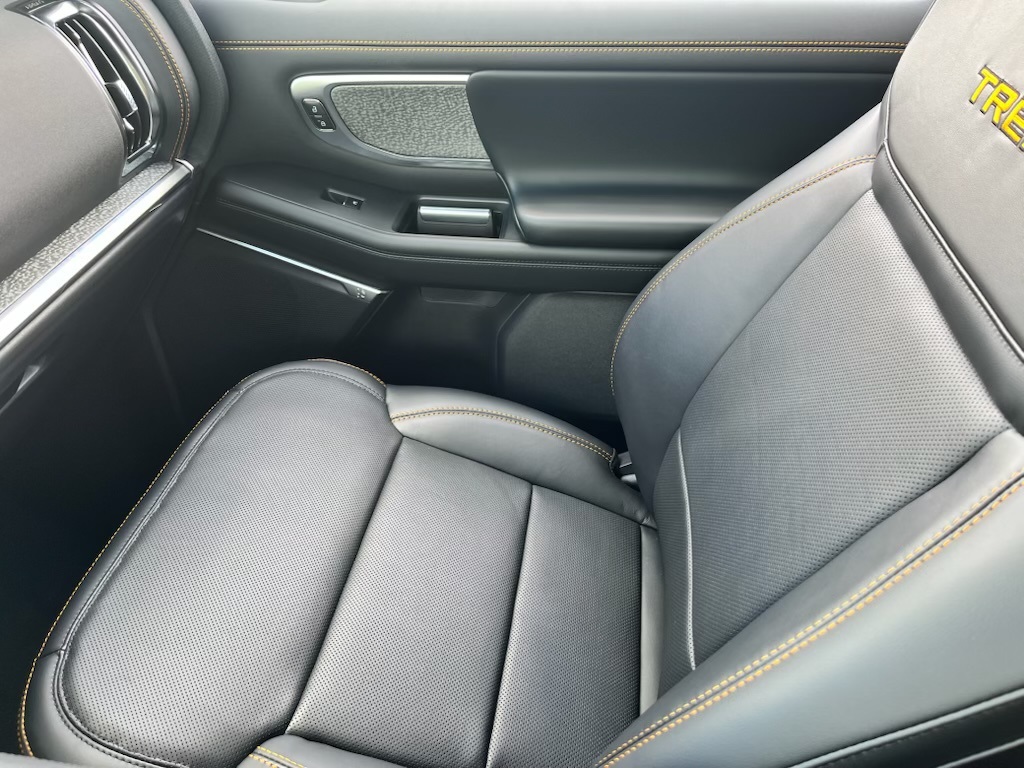 2025 Ford Expedition photo 12