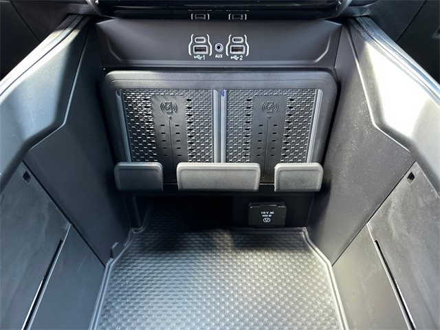 2025 Ram 2500 Laramie photo 17