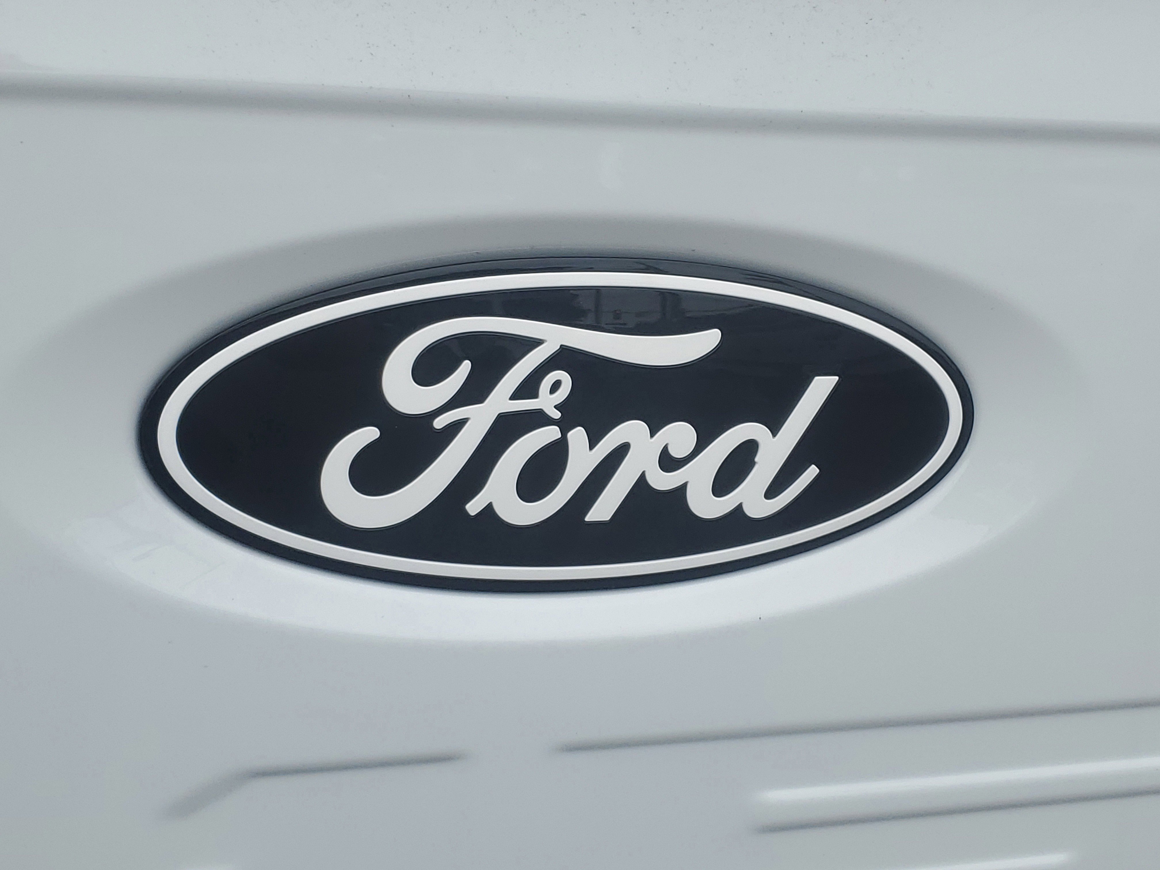 2025 Ford F-150 STX photo 4
