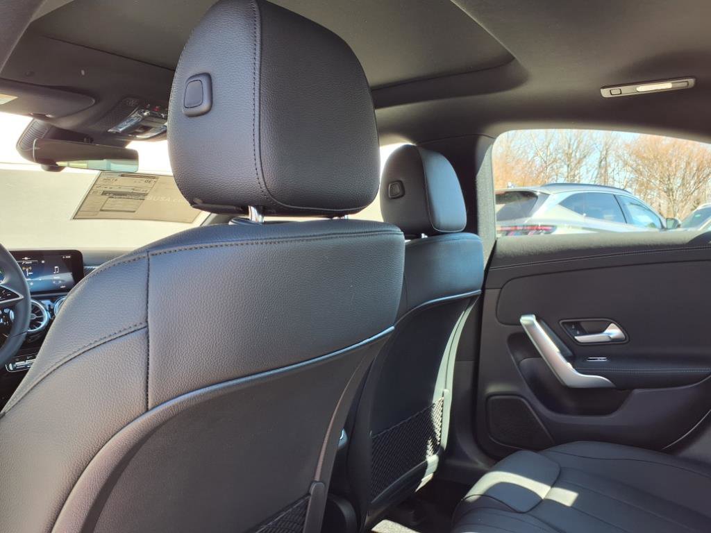 2025 Mercedes Benz CLA 250 photo 21