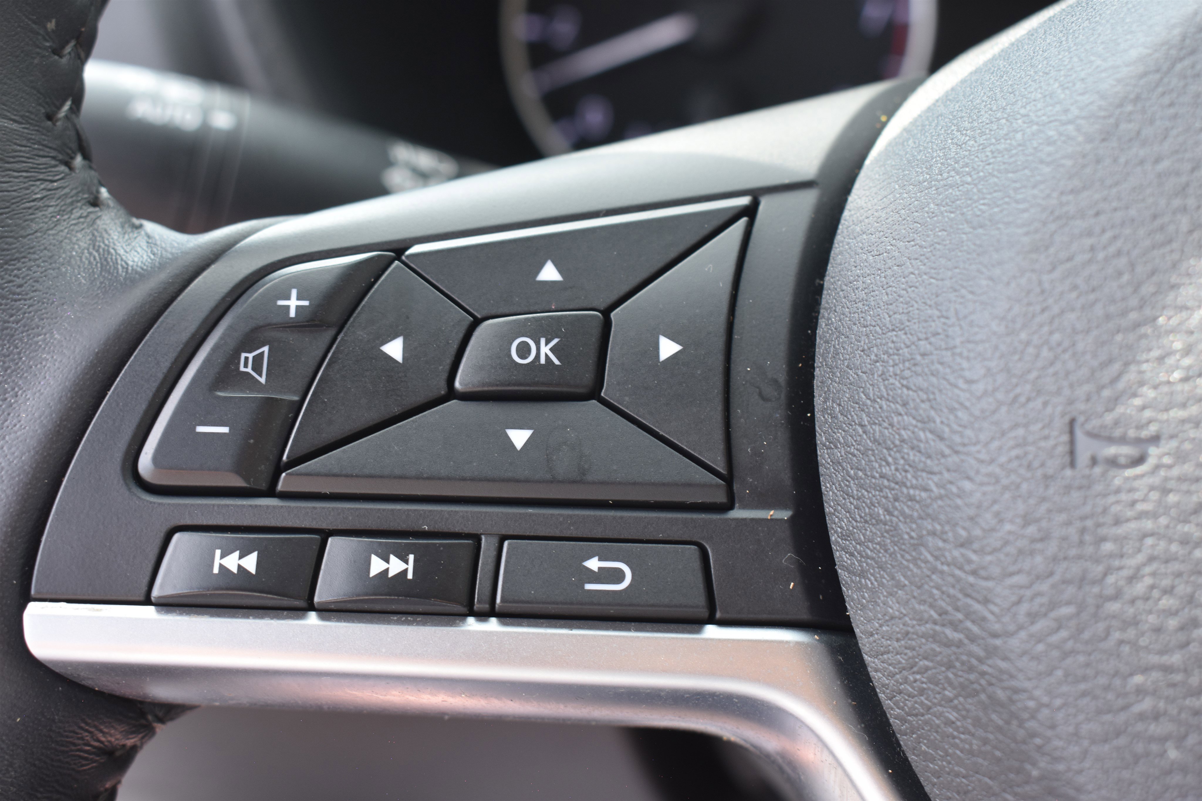 2021 Nissan Sentra SV photo 11