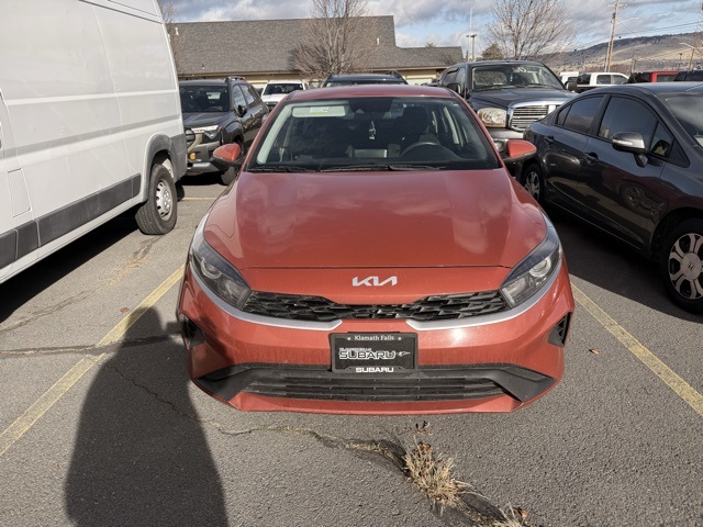 2023 Kia Forte LXS photo 2