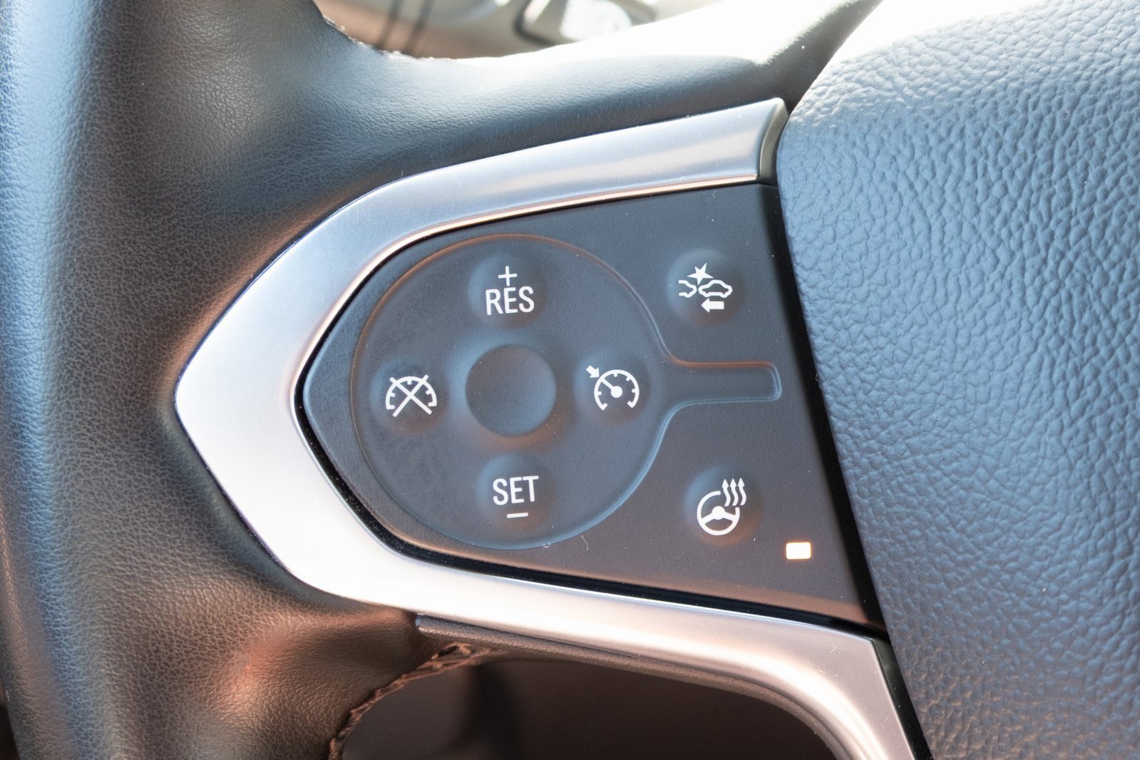 2023 Chevrolet Traverse Leather photo 4