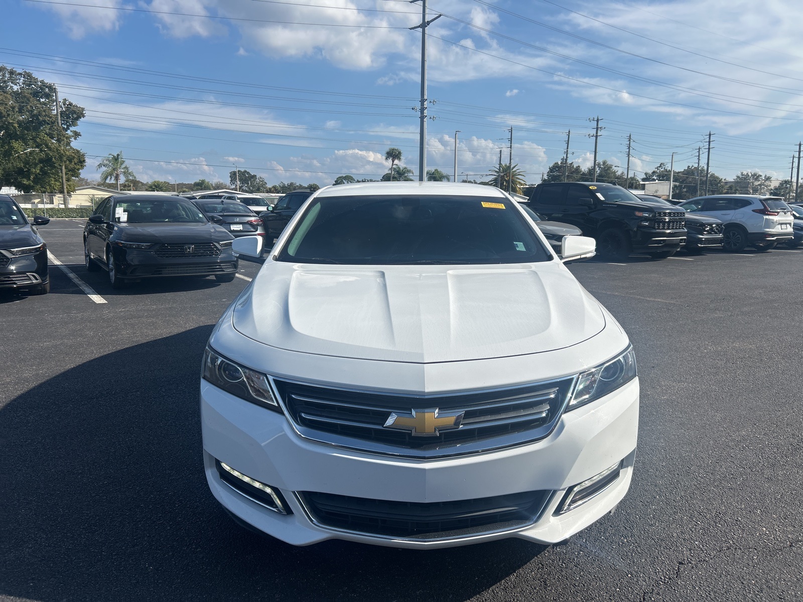 2018 Chevrolet Impala 1LT photo 2