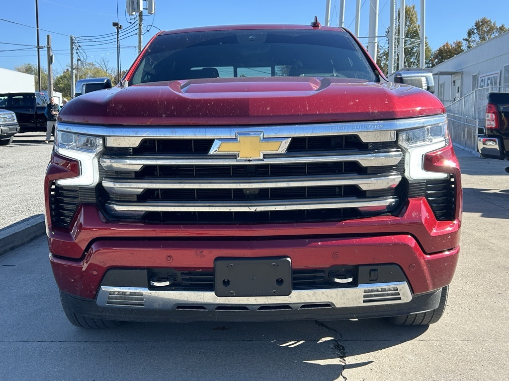 2024 Chevrolet Silverado 1500 High Country photo 3