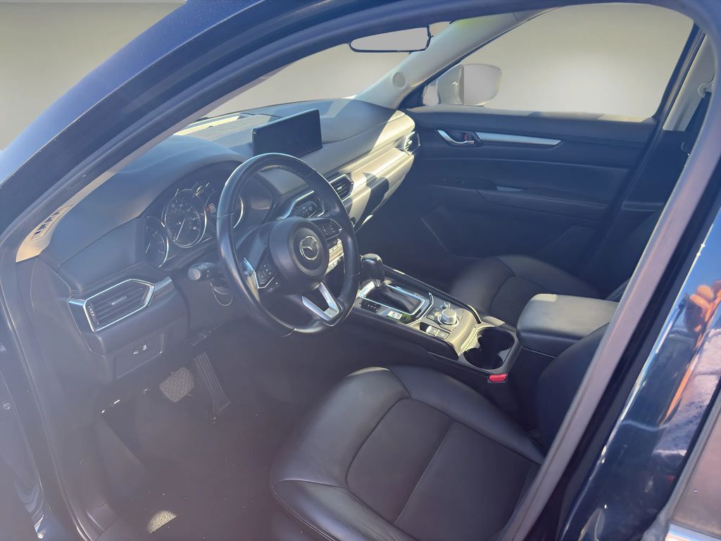 2022 Mazda CX-5 2.5 Select photo 8