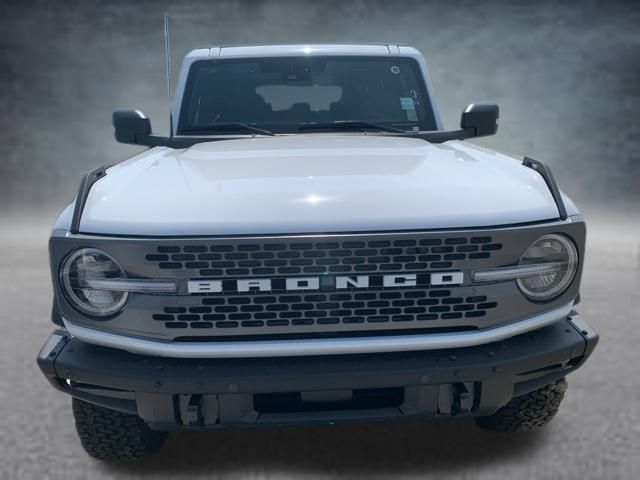 2025 Ford Bronco Badlands photo 2