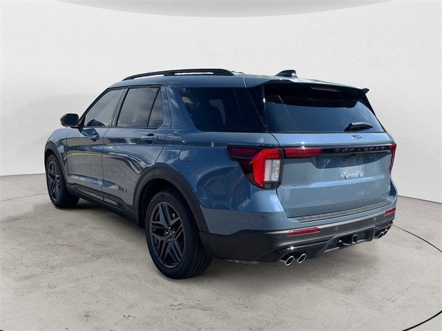 2025 Ford Explorer ST photo 3