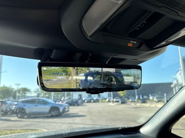 2025 Subaru Forester Touring photo 25