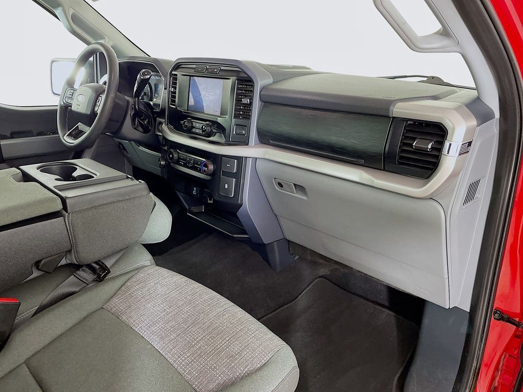 2023 Ford F-150 XLT photo 24