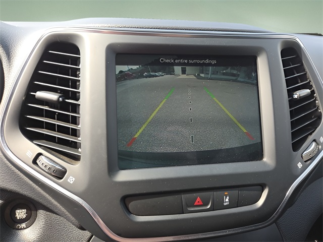2022 Jeep Cherokee Latitude Lux photo 18