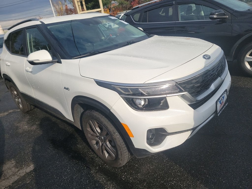 2021 Kia Seltos S's photo