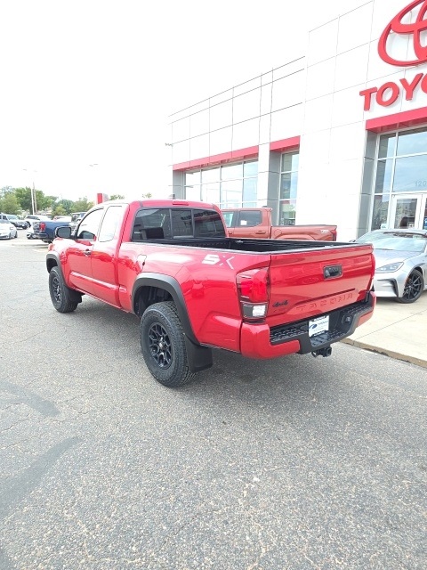 2020 Toyota Tacoma SR 4x4 Access Cab photo 3