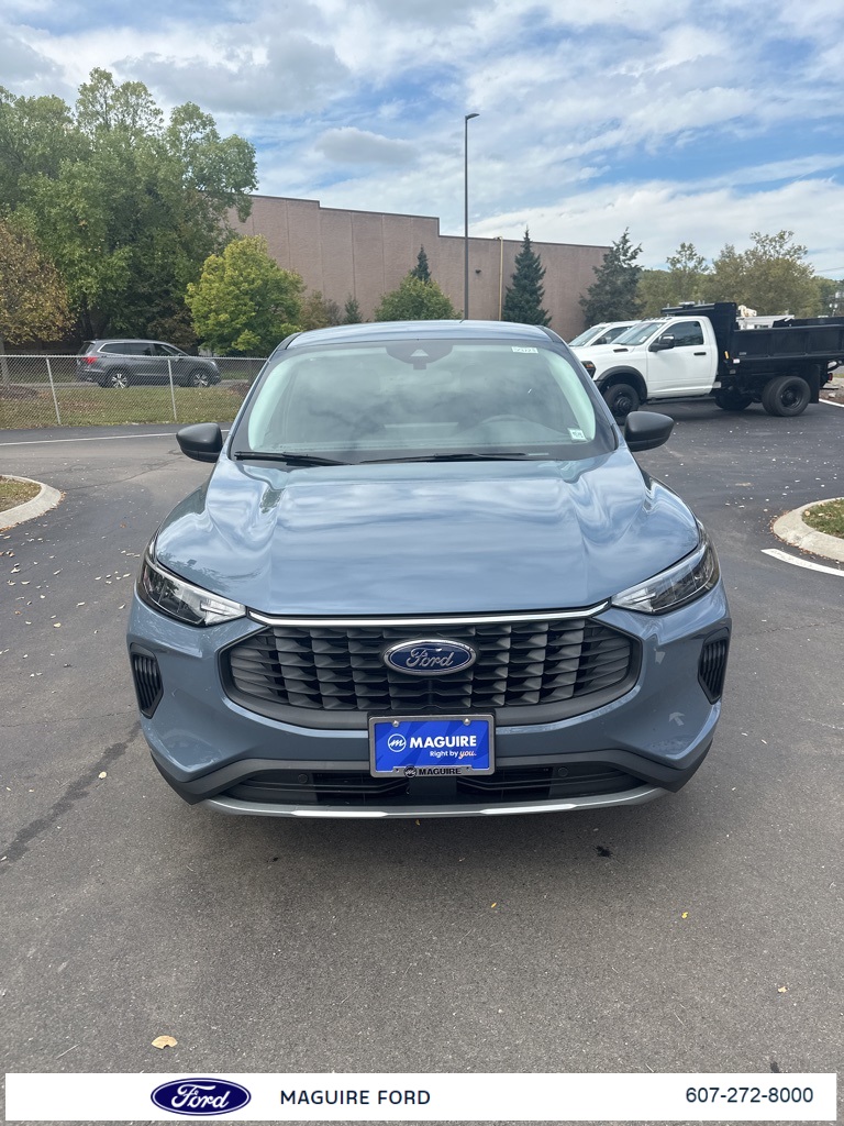 2025 Ford Escape Active photo 2