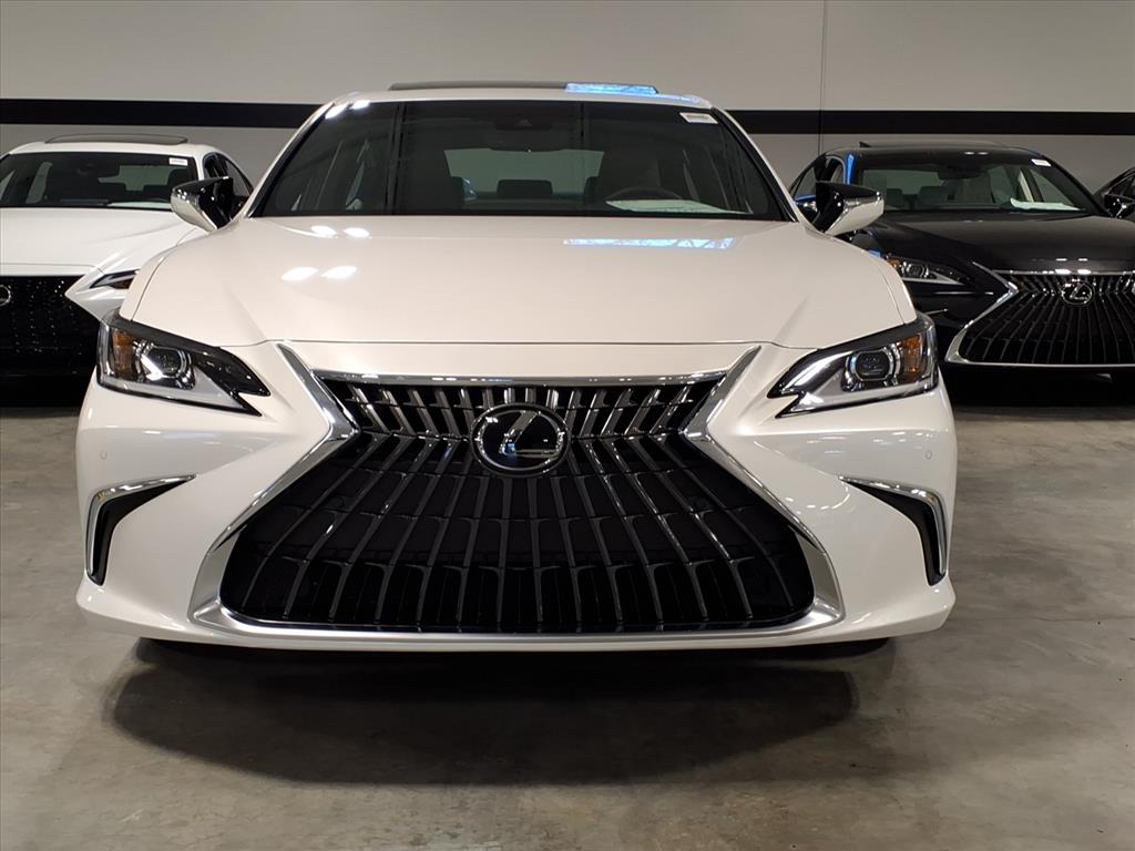 2025 Lexus ES 350 photo 2
