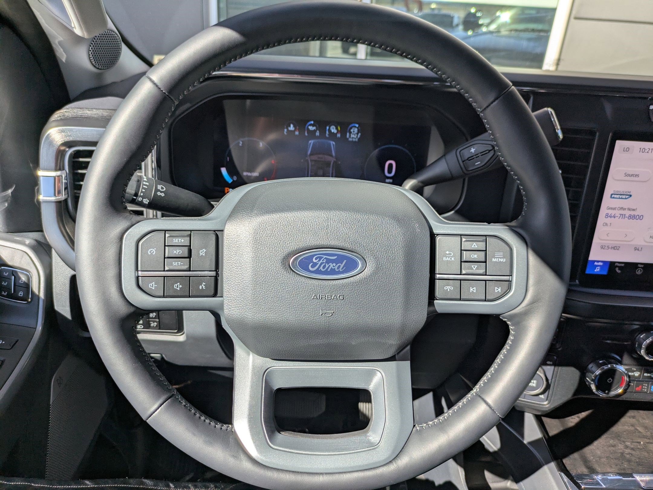 2023 Ford F-350 Lariat photo 12