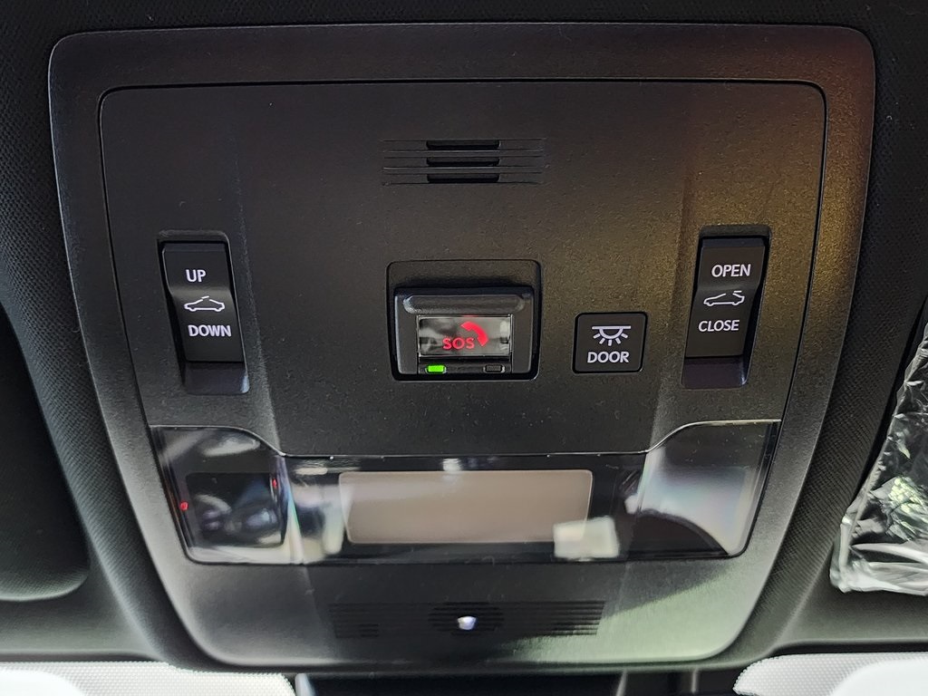 2025 Lexus IS 300 photo 18