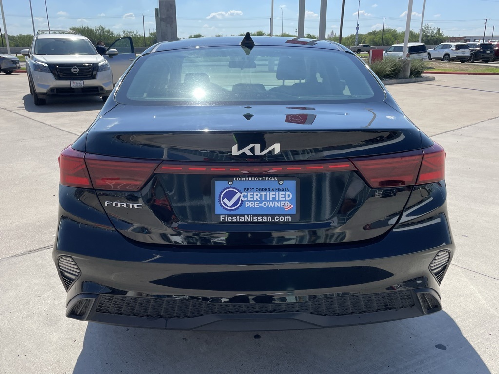 2024 Kia Forte LXS photo 4