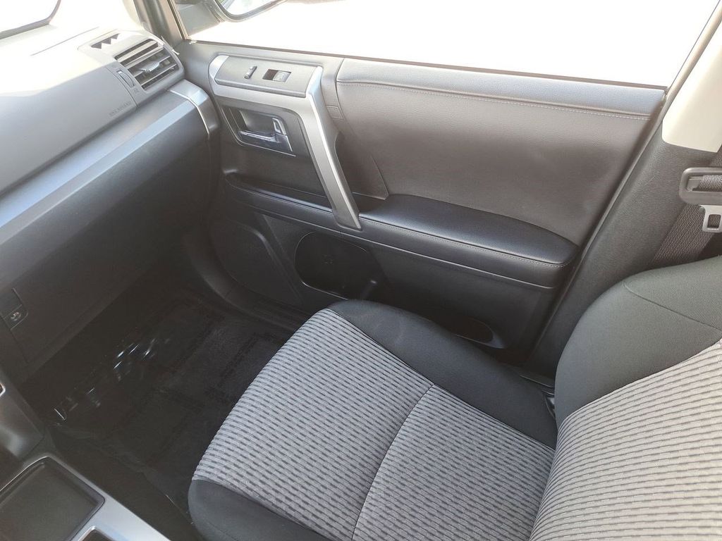2024 Toyota 4Runner SR5 photo 16