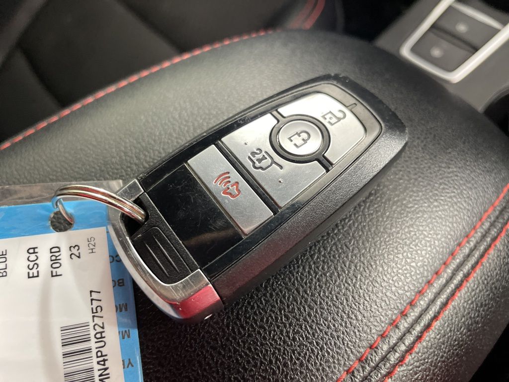 2023 Ford Escape ST-Line photo 41