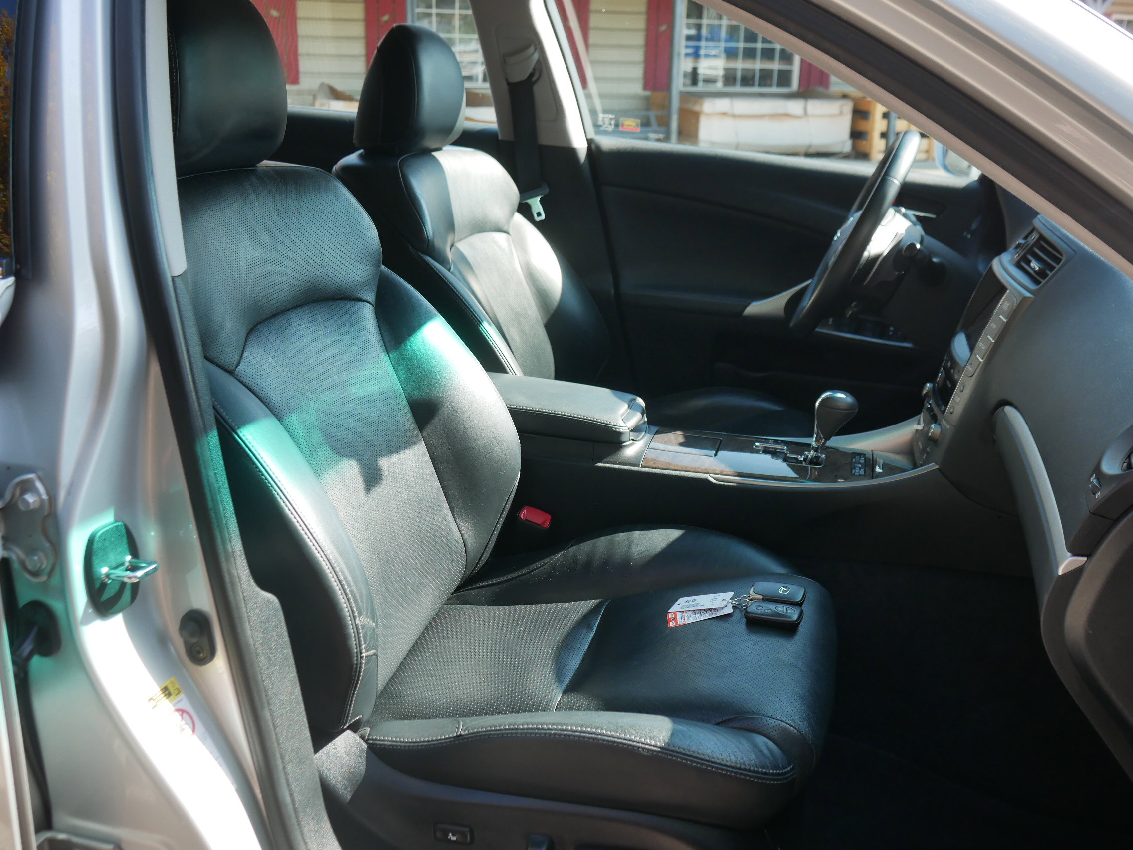 2011 Lexus IS 250 photo 21