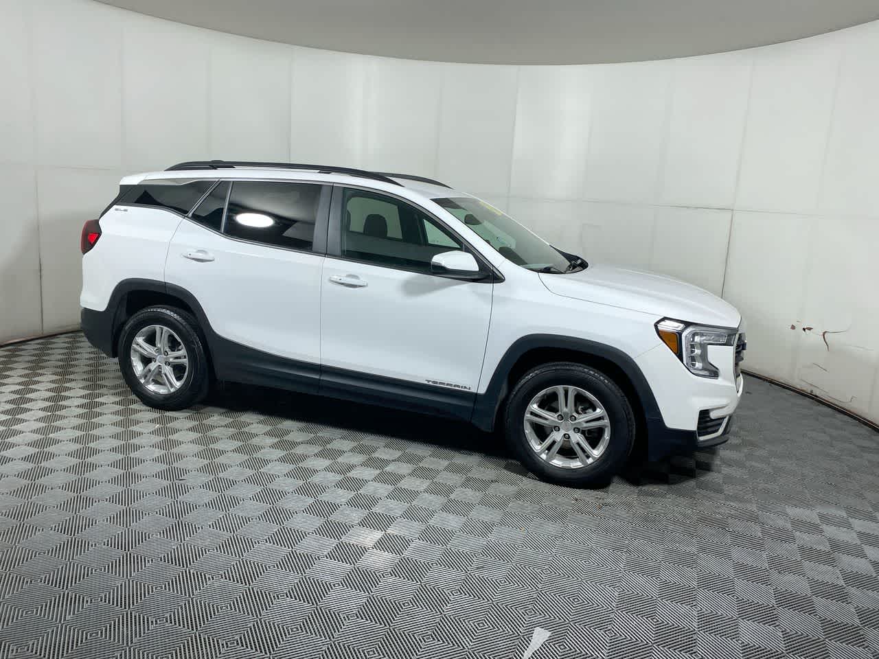 2023 Gmc Terrain SLE photo 7