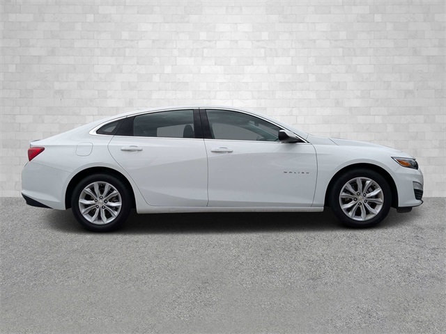 2024 Chevrolet Malibu 1LT photo 3