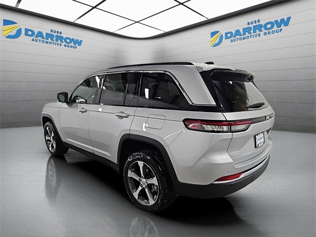 2025 Jeep Grand Cherokee Limited photo 3