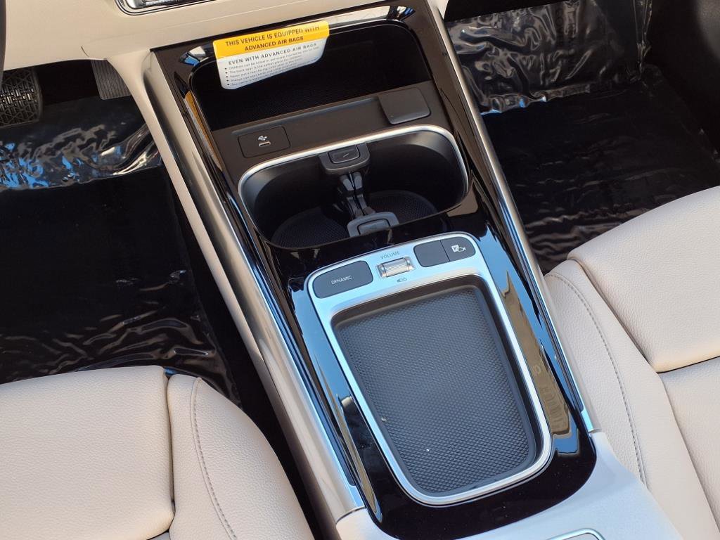 2026 Mercedes Benz GLA 250 photo 7