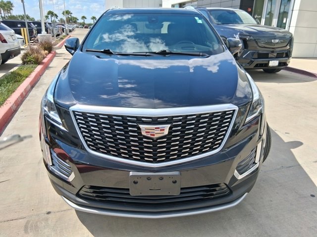 2022 Cadillac XT5 Premium Luxury photo 3