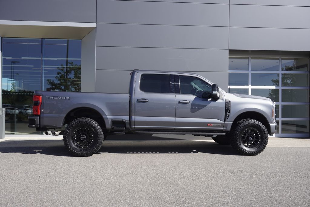 2024 Ford F-250 photo 7