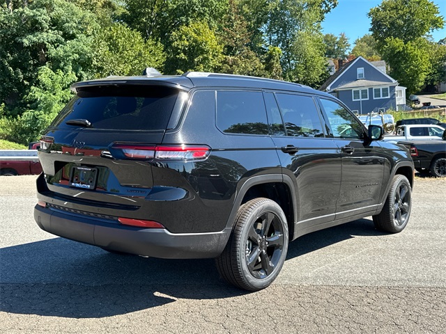 2025 Jeep Grand Cherokee Limited photo 4