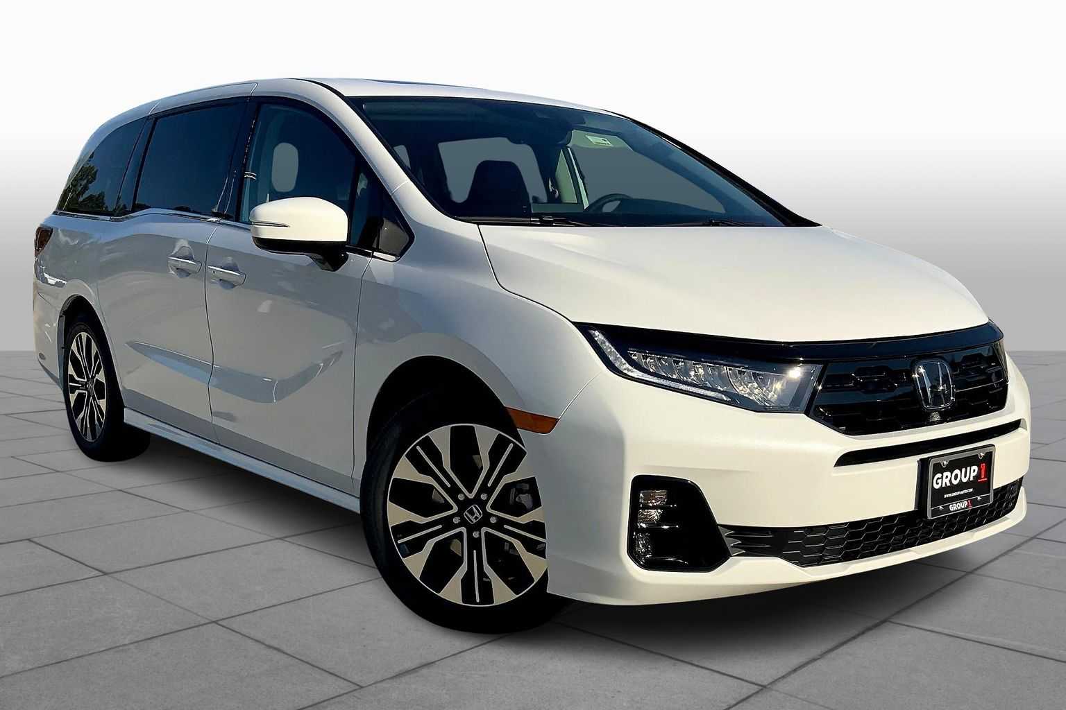 2026 Honda Odyssey Elite photo 2